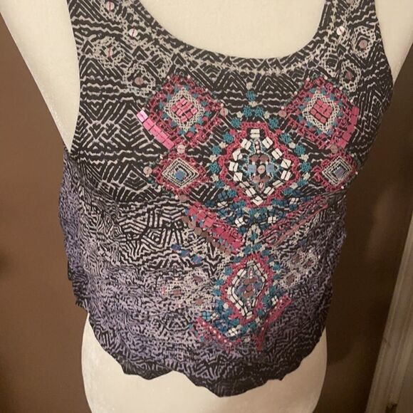 Patrons Of Peace Crop Tank - Picture 2 of 9